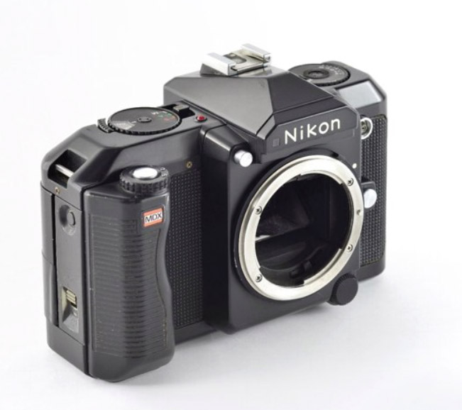 Über diese Kamera ist leider nicht viel bekannt, nur daß sie nicht verwirklicht wurde: die Nikon MDX