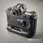 Preview: Nikon F100 mit Battery Pack MB-15 (Zustand A)