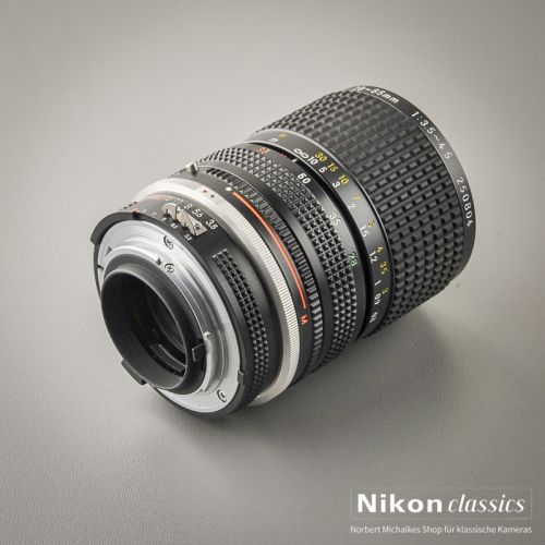 Nikon Zoom-Nikkor 28-85/3,5-4,5 AIS Macro (Condition A/A+)
