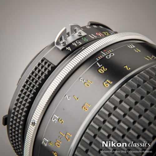 Nikon Micro-Nikkor 105/4 AI (Zustand A/A-)