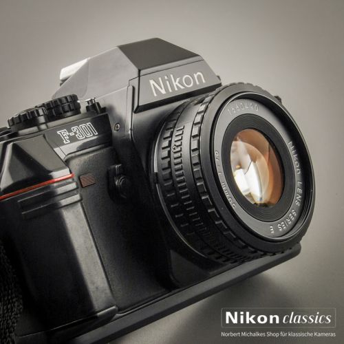 Nikon F301 with lens 50/1,8 AIS