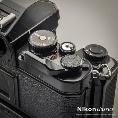 Nikon FA black with MD-15 (Condition AB)