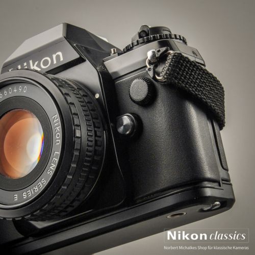 Nikon F301 with lens 50/1,8 AIS