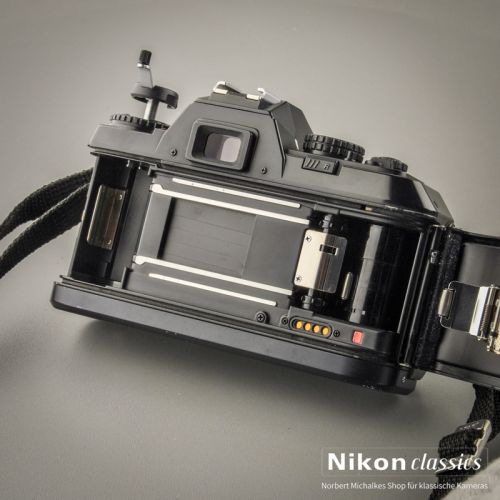 Nikon F301 with lens 50/1,8 AIS