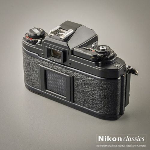 Preview: Nikon FG schwarz (Zustand A/A-)