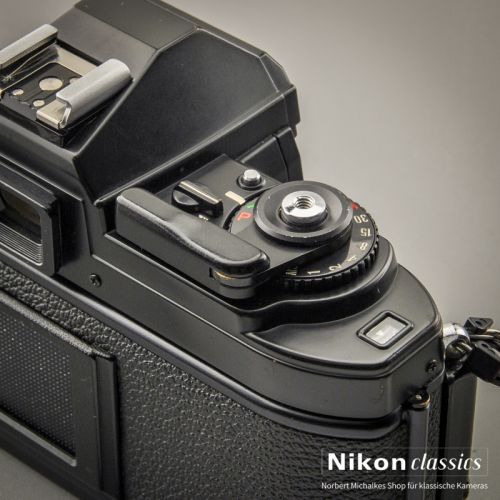 Preview: Nikon FG schwarz (Zustand A/A-)