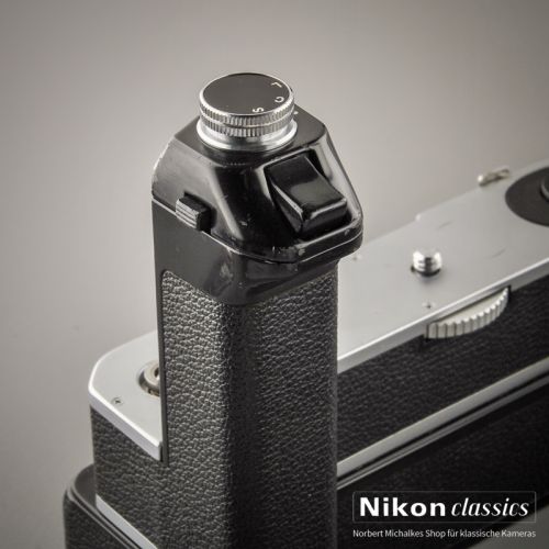Nikon Motor Drive MD-1 mit MB-1 für F2 (Zustand A-/AB)