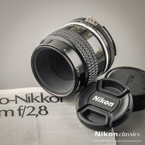 Nikon Micro-Nikkor 55/2,8 AIS (Zustand A/A-)