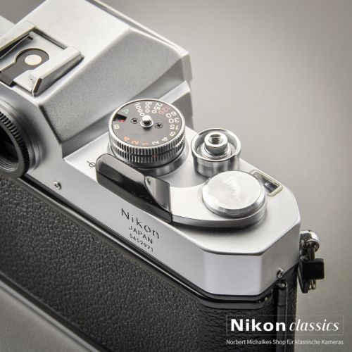 Nikkormat EL (Condition A/A-)