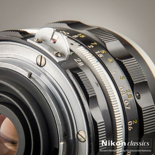 Nikon Nikkor-S Auto 35/2,8 nonAI "Berg-und-Tal" (Zustand A-)