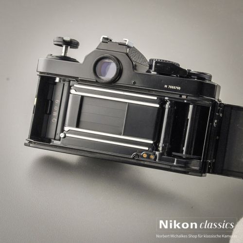 Nikon FM2n schwarz (Zustand A/A-)