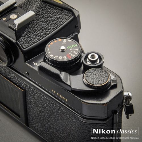 Nikon FE schwarz (Zustand A-/AB)