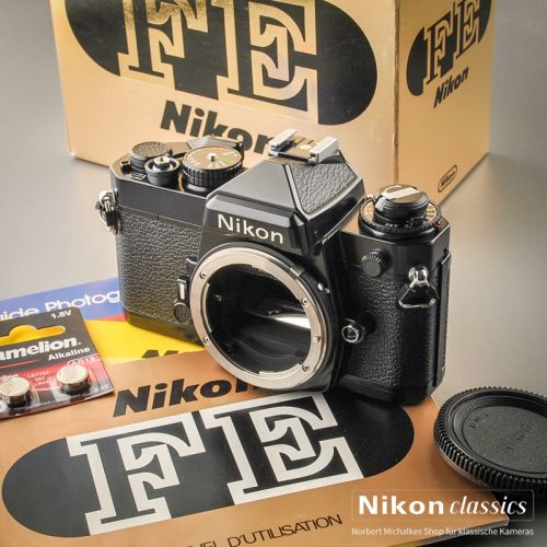 Nikon FE schwarz (Zustand A) OVP