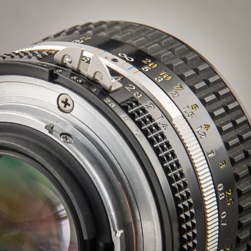 Nikon Nikkor 50/1,4 AIS (Zustand A)