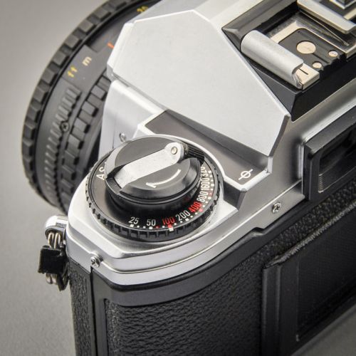 Nikon FG-20 with Nikon Lens 50/1,8 Starter Set
