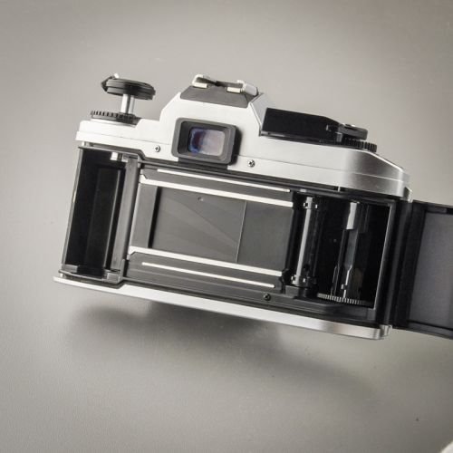Nikon FG-20 with Nikon Lens 50/1,8 Starter Set