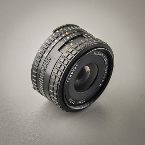 Nikon Series E 35/2,5 AIS (Zustand A/A-)