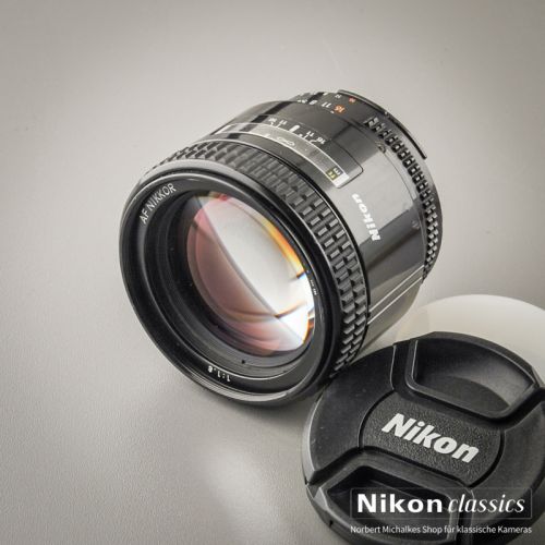 Nikon AF Nikkor 85/1,8 (Zustand A/A-)