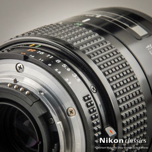 Nikon AF Zoom-Nikkor 35-105/3,5-4,5 (Zustand A/A-)