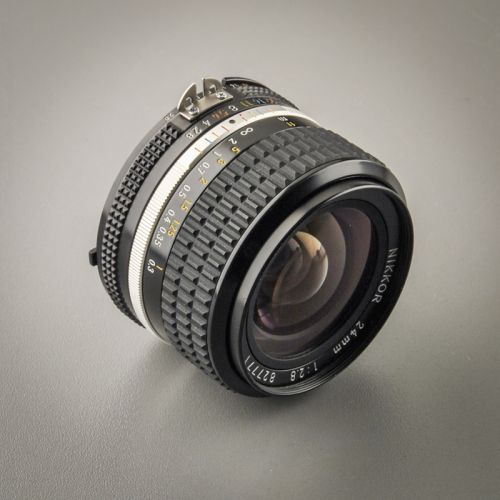 Nikon Nikkor 24/2,8 AIS (Zustand A)
