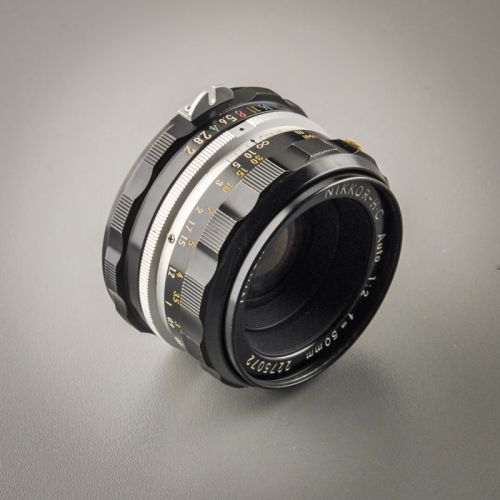 Nikon Nikkor-HC Auto nonAI 50/2,0 "Berg-und-Tal" (Zustand A/A-)