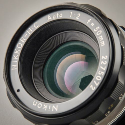 Nikon Nikkor-HC Auto nonAI 50/2,0 "Berg-und-Tal" (Zustand A/A-)