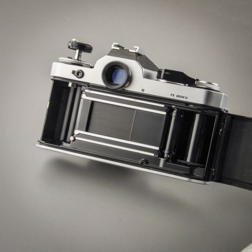 Nikon FE (Zustand A)