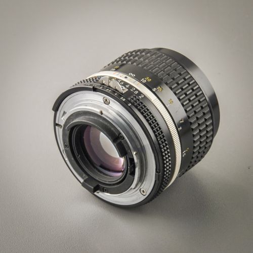 Nikon Nikkor 85/2,0 AIS (Condition A/A-)