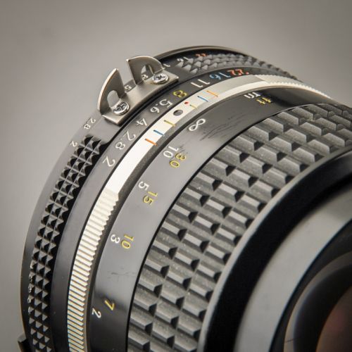 Nikon Nikkor 85/2,0 AIS (Condition A/A-)