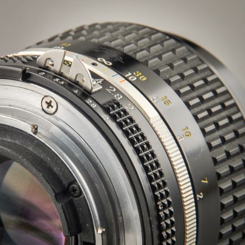 Nikon Nikkor 85/2,0 AIS (Condition A/A-)