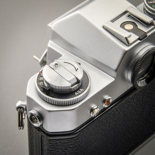 Nikkormat EL (Zustand A/A-)