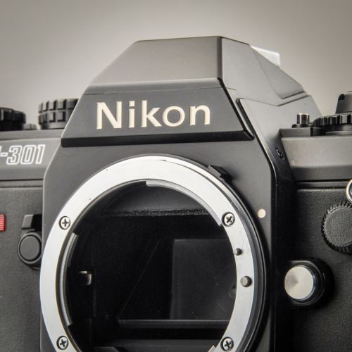 Nikon F301 (Zustand A/A-)