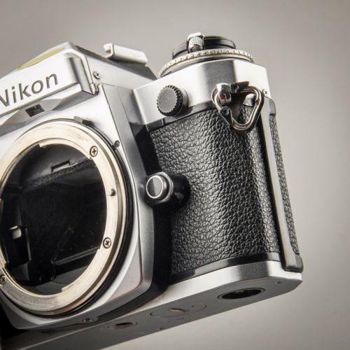 Nikon FE-2 (Zustand A-/AB)