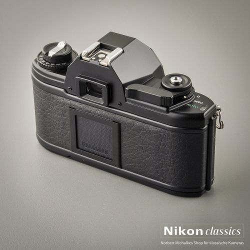 Nikon EM frühe Version (Zustand A/A+)