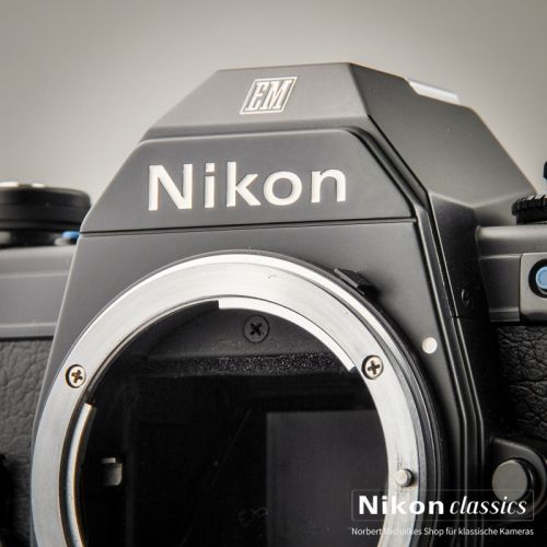 Nikon EM frühe Version (Zustand A)