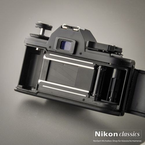 Nikon EM frühe Version (Zustand A)