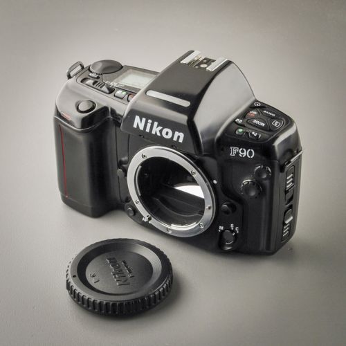 Nikon F90 mit MF-25 (Zustand A-)