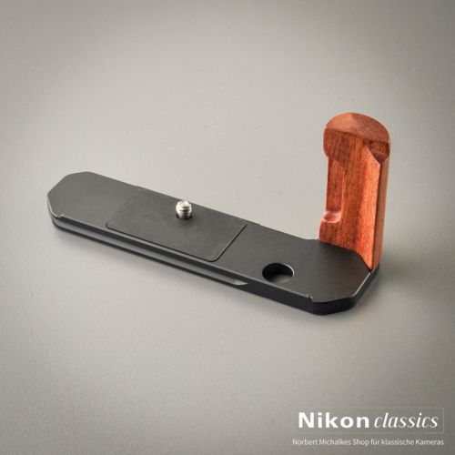 Preview: Handgriff für Nikon FE/FM-Serie mit Arca Swiss Stativplatte, schwarz (Neuware)