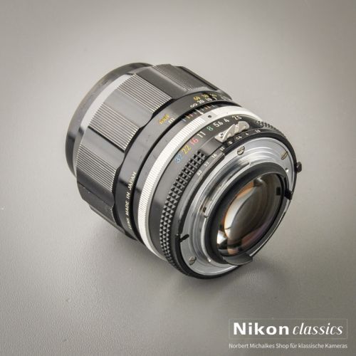Preview: Nikon Nikkor-P 105/2,5 AI-Umbau "Berg-und-Tal" (Zustand A-) Preview: Nikon Nikkor-P 105/2,5 AI-Umbau "Berg-und-Tal" (Zustand A-)