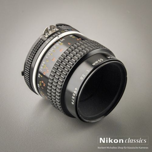 Nikon Micro-Nikkor 55/2,8 AIS (Zustand A/A-)