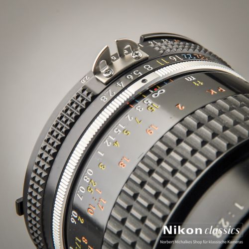 Nikon Micro-Nikkor 55/2,8 AIS (Zustand A/A-)