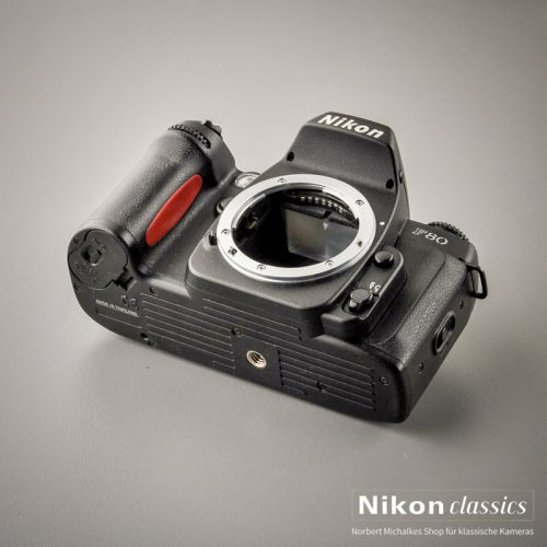 Nikon F80 (Zustand A/A-)