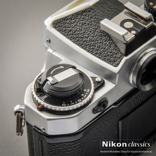 Nikon FE (Zustand A/A-)