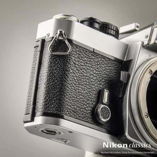 Nikon FE (Zustand A/A-)