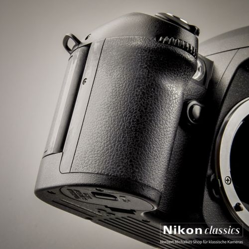 Nikon F80 (Zustand A/A-)