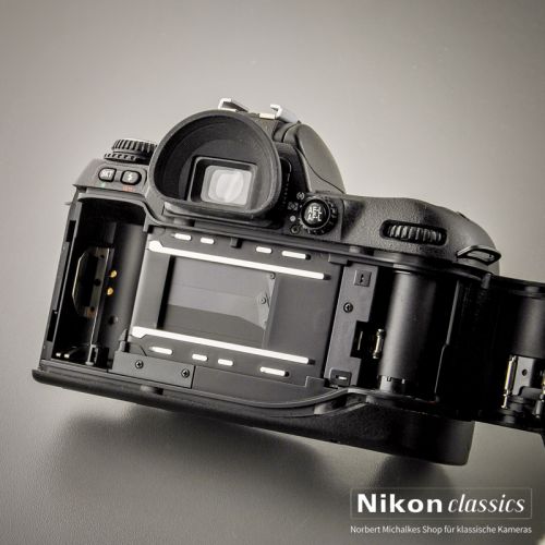 Nikon F80 (Zustand A/A-)