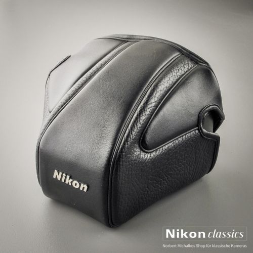 Bereitschaftstasche CF-47 für Nikon F90(x) mit 35-70/3,3-4,5