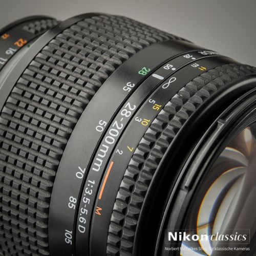 Nikon AF-D Zoom-Nikkor 28-200/3,5-5,6 IF (Condition A/A-)