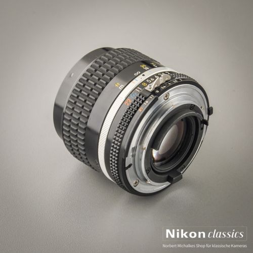 Preview: Nikon Nikkor 85/2,0 AIS  (Zustand A/A-)