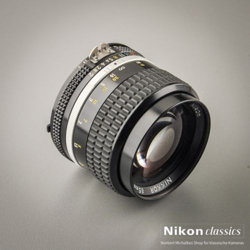 Preview: Nikon Nikkor 85/2,0 AIS  (Zustand A/A-)